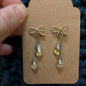 Elegant Gold Bow and Light Green Drop Earrings
